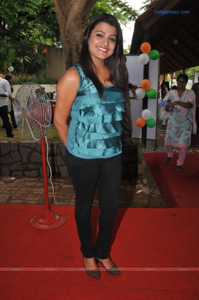 Tashu Kaushik Actress hd photo