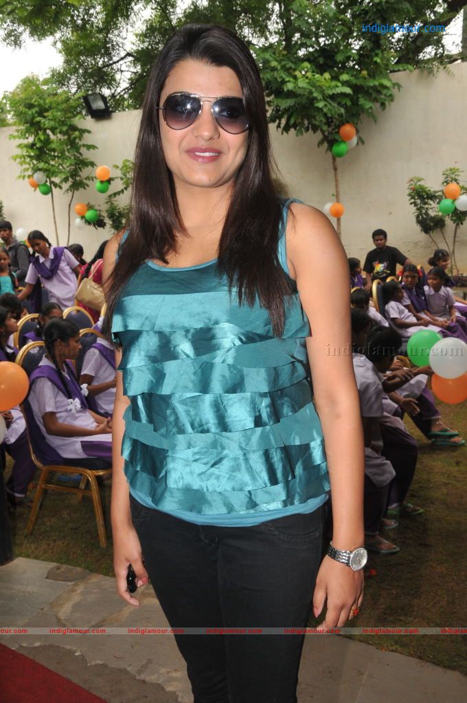 Tashu Kaushik Actress hd photo