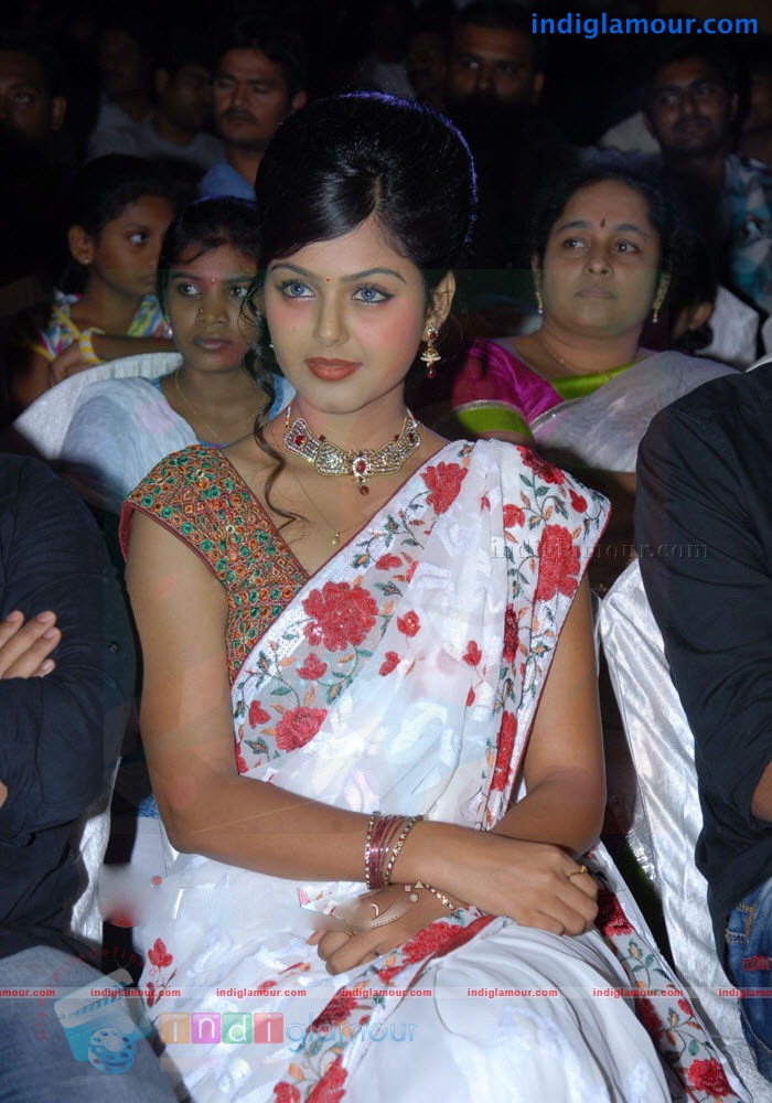 Monal Gajjar Actress hd photo