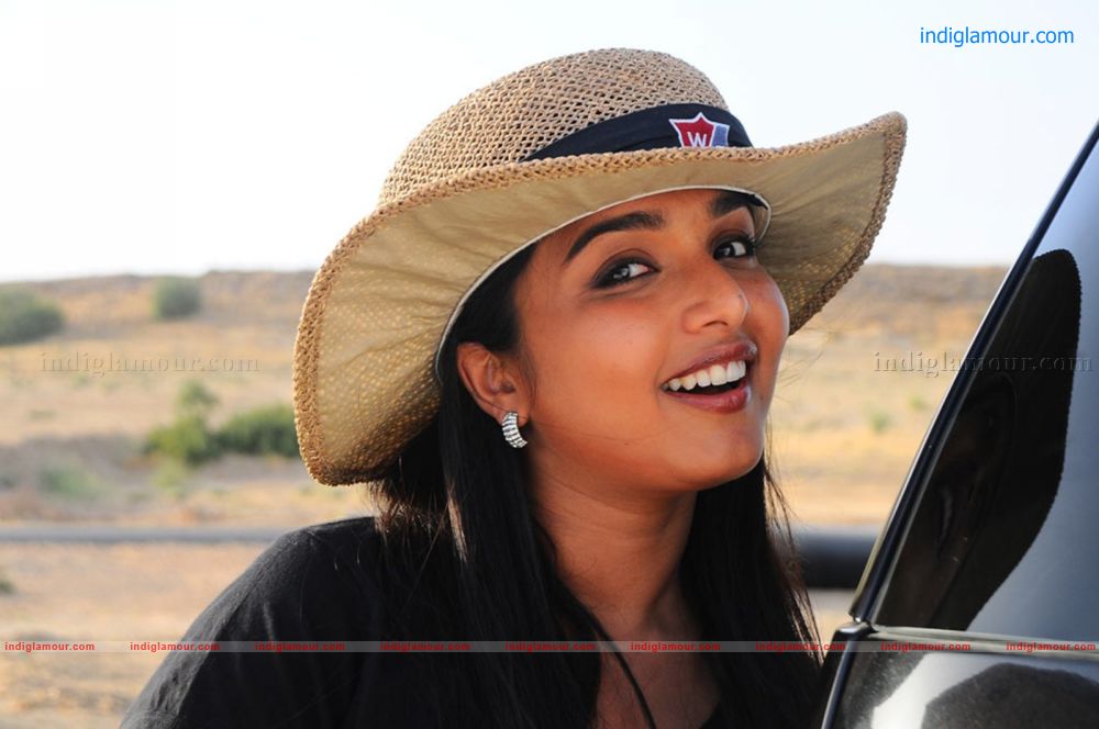 Deepti Nambiar Actress hd photo