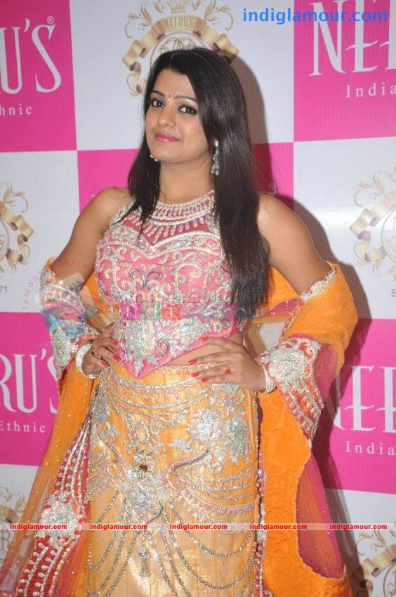 Tashu Kaushik Actress hd photo
