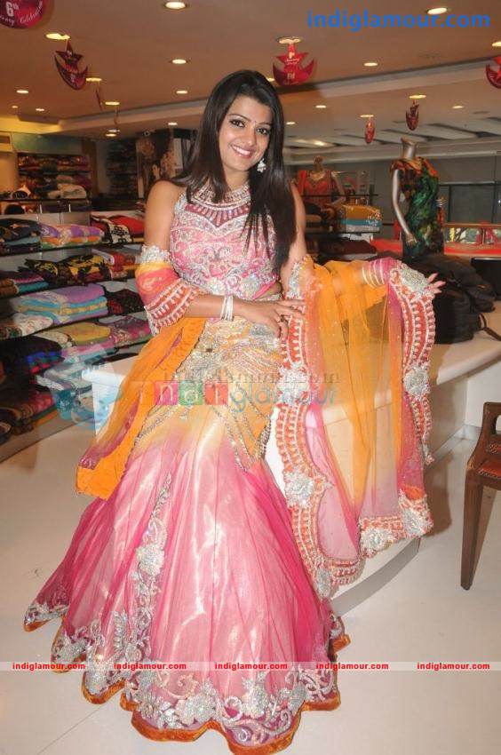 Tashu Kaushik Actress hd photo