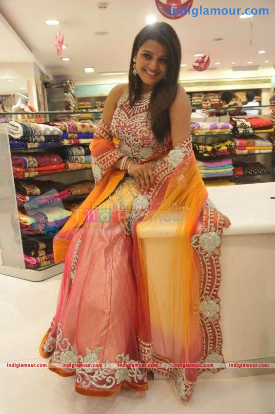 Tashu Kaushik Actress hd photo