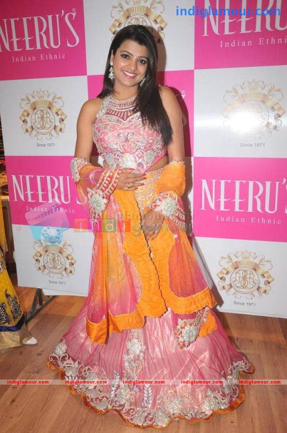 Tashu Kaushik Actress hd photo