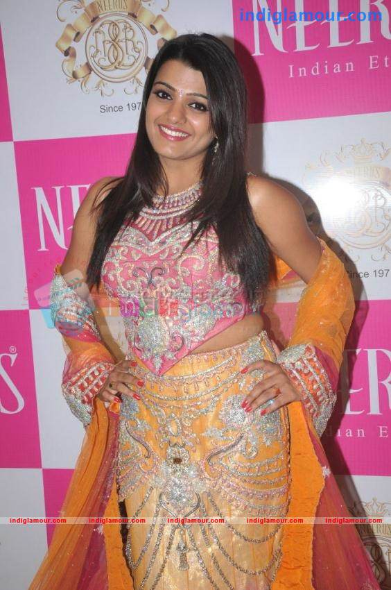 Tashu Kaushik Actress hd photo