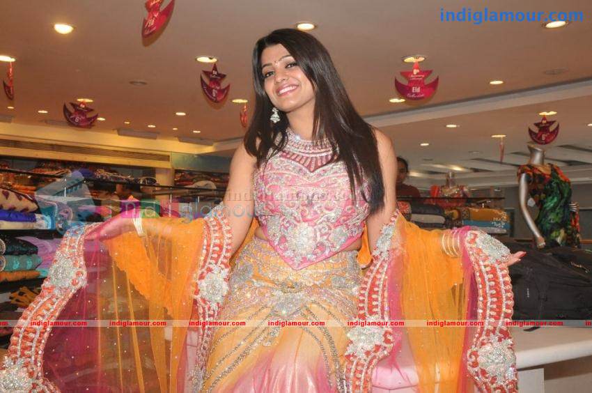 Tashu Kaushik Actress hd photo