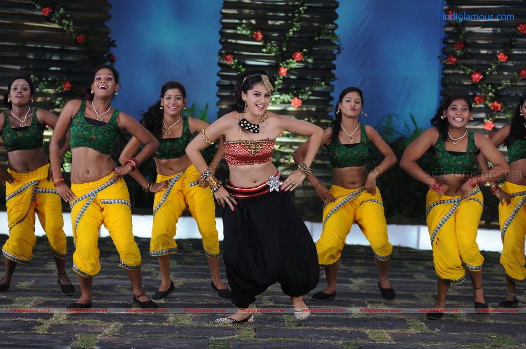 Tapsee Actress hd photo