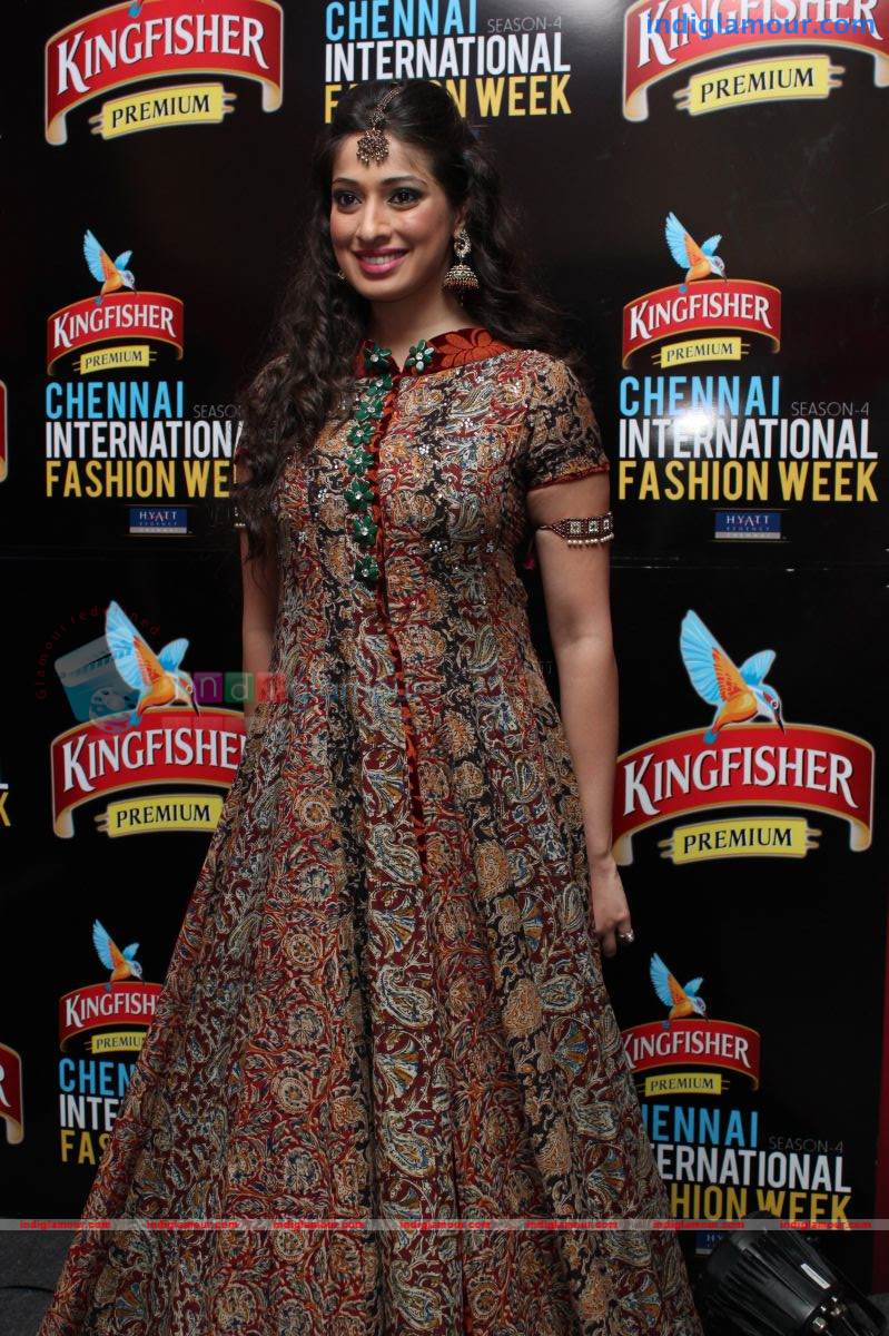 Lakshmi Rai Actress hd photo