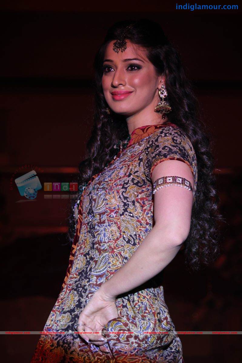 Lakshmi Rai Actress hd photo
