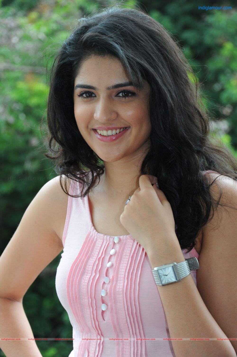 Deeksha Seth Actress hd photo