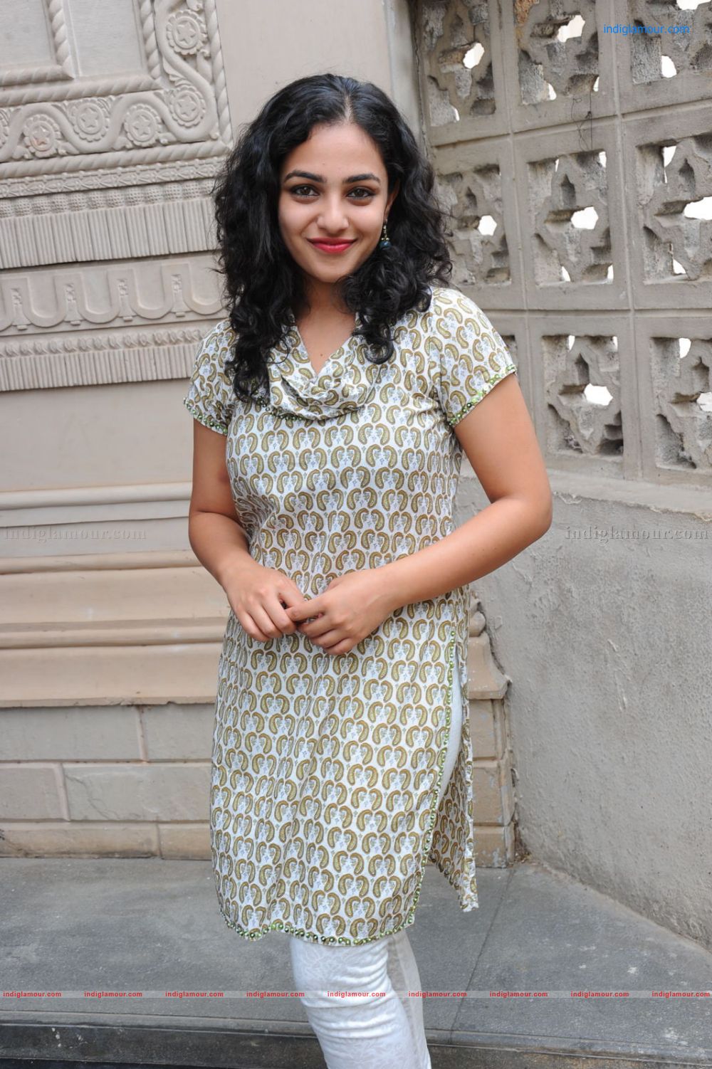 Nitya Menon Actress hd photo