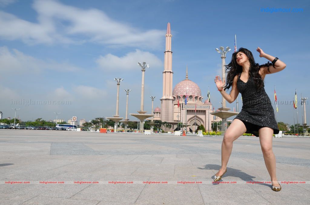 Lakshmi Rai Actress hd photo