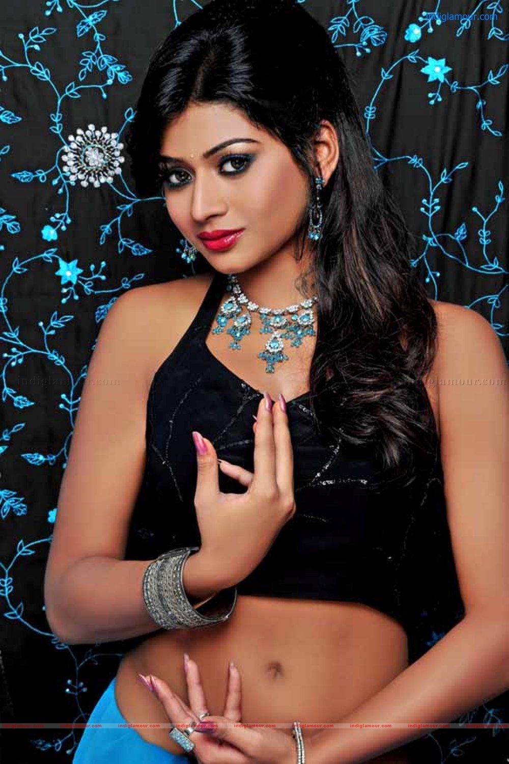 Sania Srivastav Actress hd photo