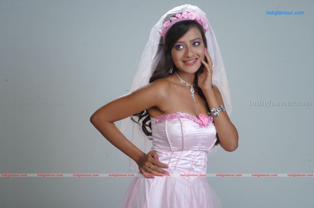 Madalasa Sharma Actress hd photo