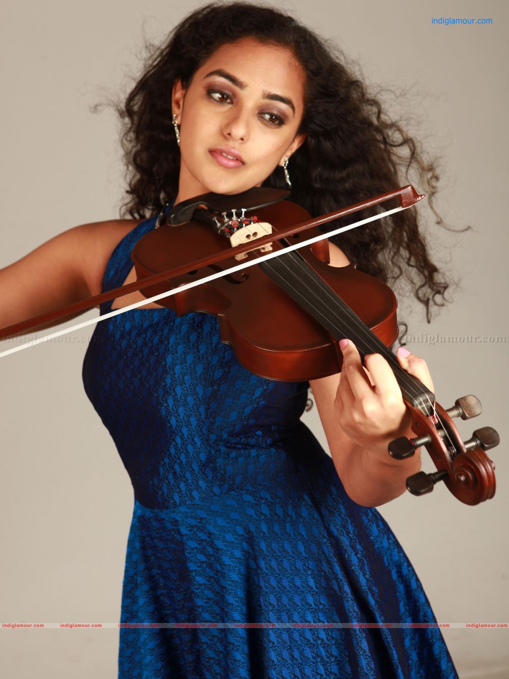 Nithya Menon Actress hd photo