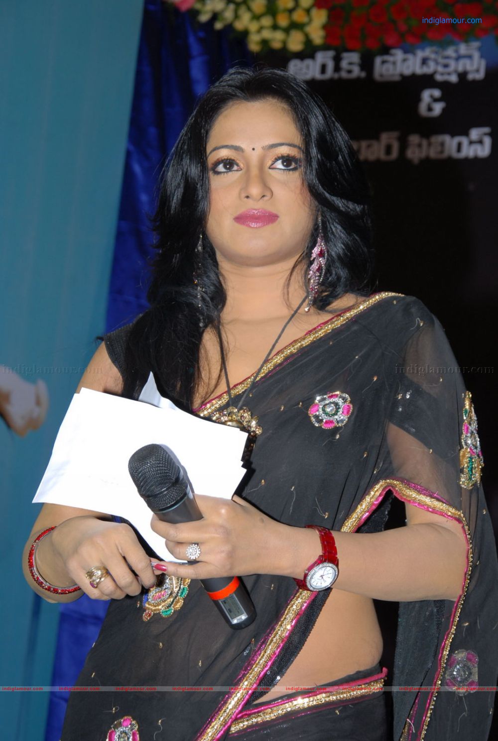 Udaya Bhanu Actress hd photo