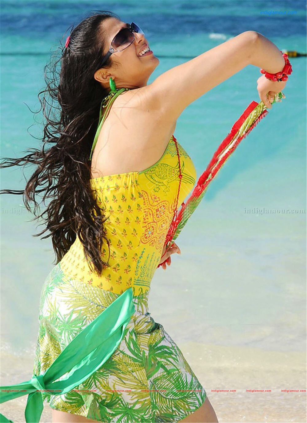 Charmi Actress hd photo