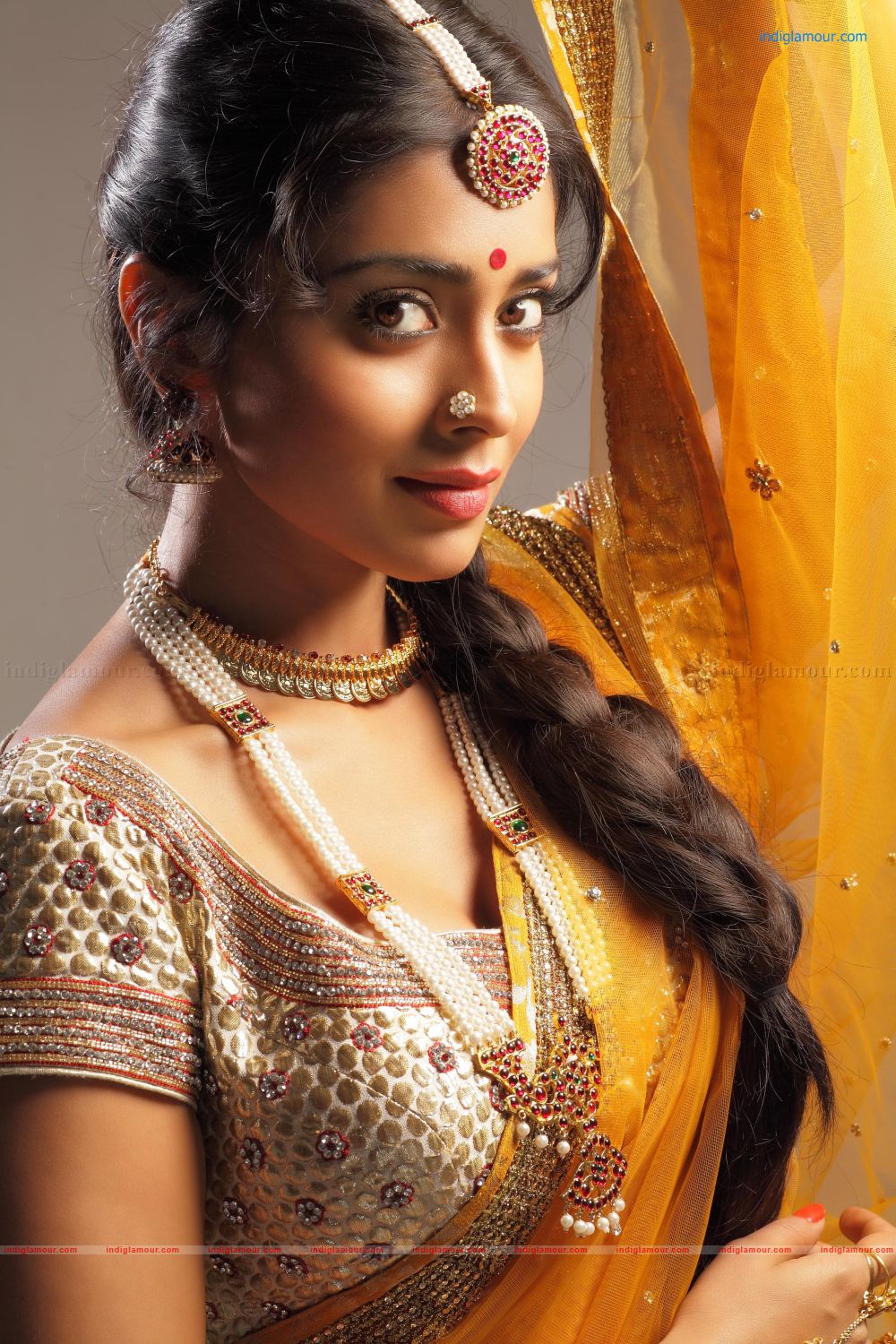Shriya Saran Actress hd photo