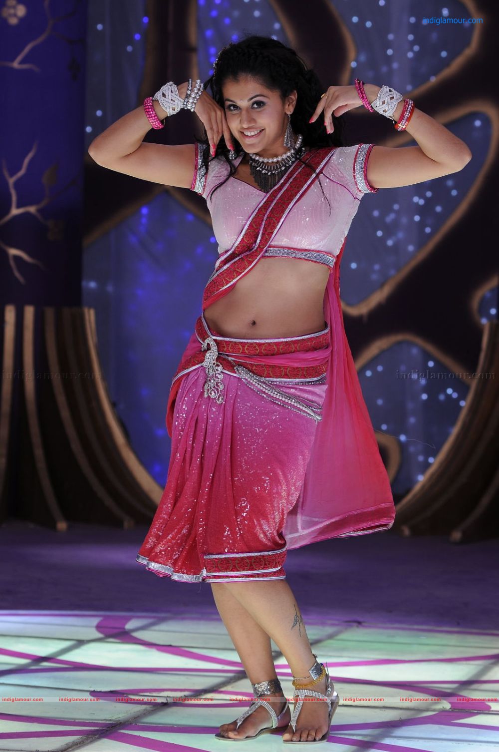 Tapsee Actress hd photo