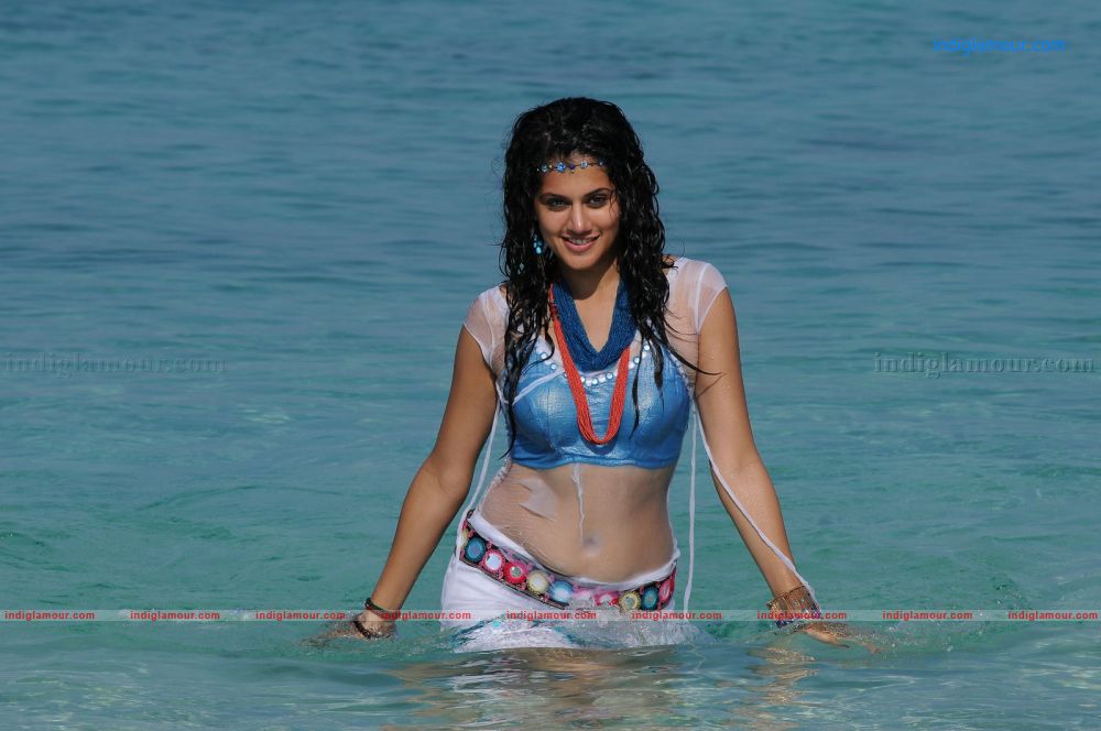 Tapsee Actress hd photo