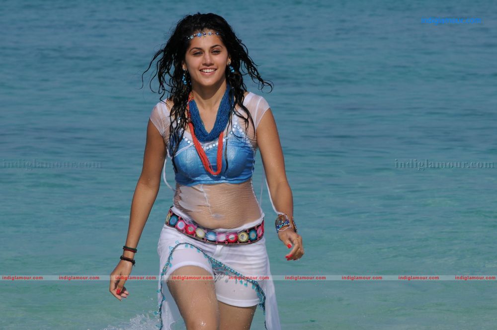 Tapsee Actress hd photo