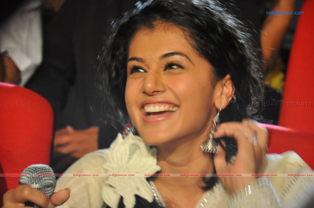 Tapsee Actress hd photo
