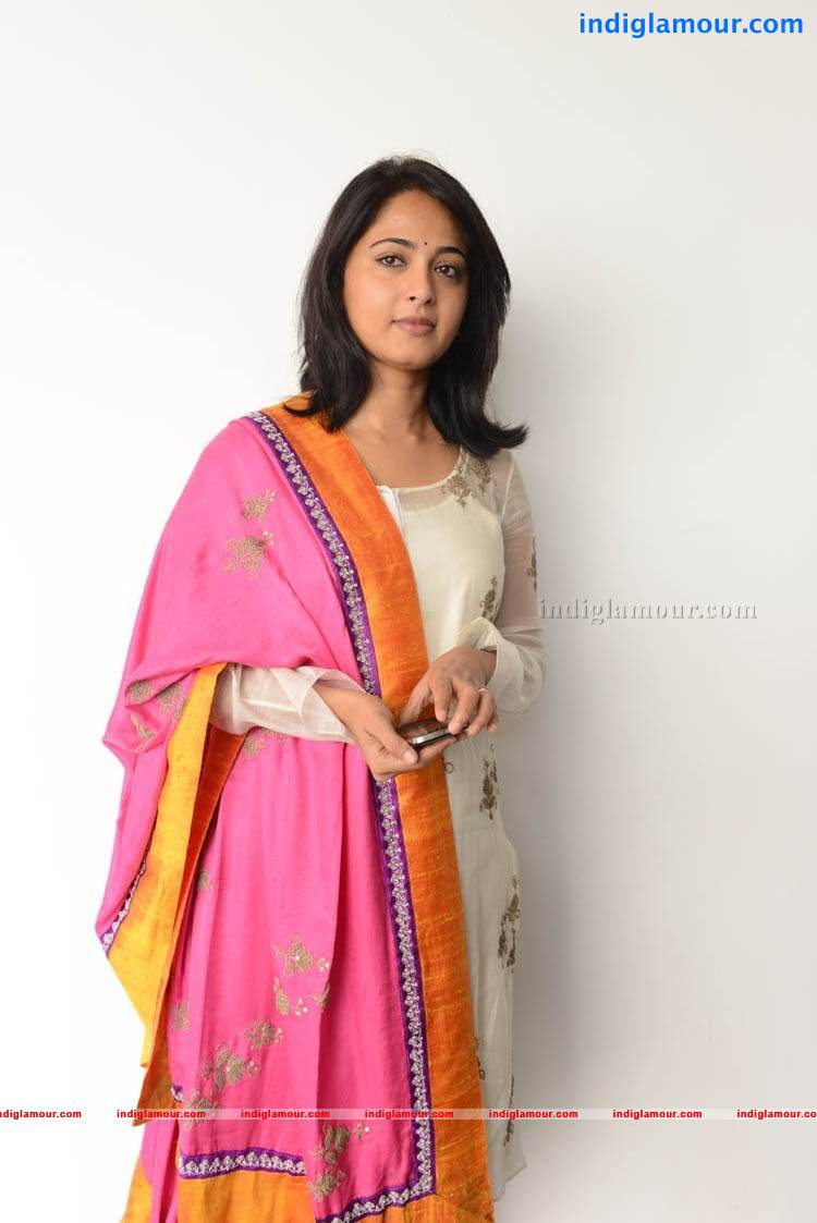 Anushka Actress hd photo