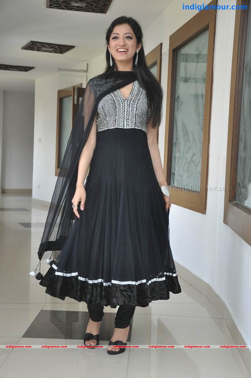 Richa Panai Actress hd photo