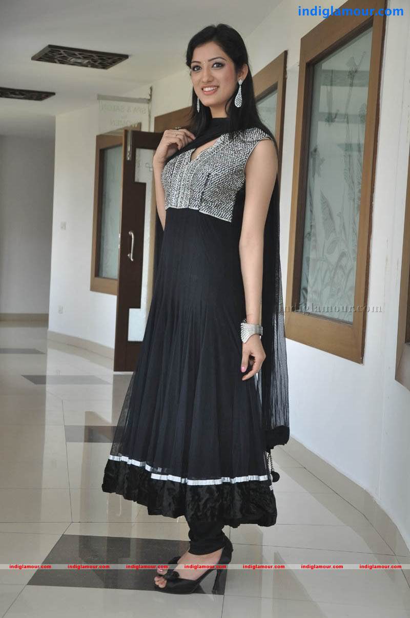 Richa Panai Actress hd photo