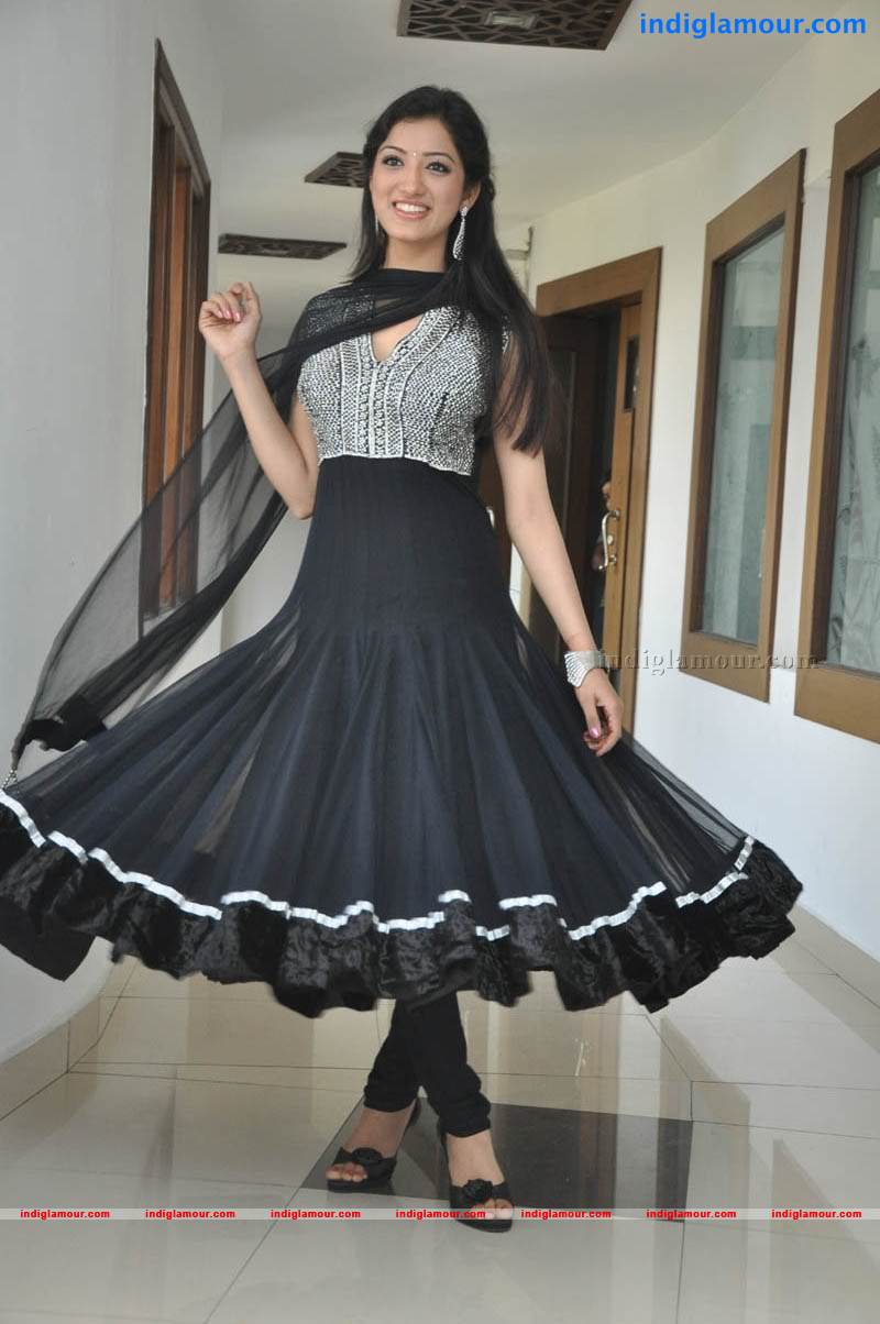 Richa Panai Actress hd photo