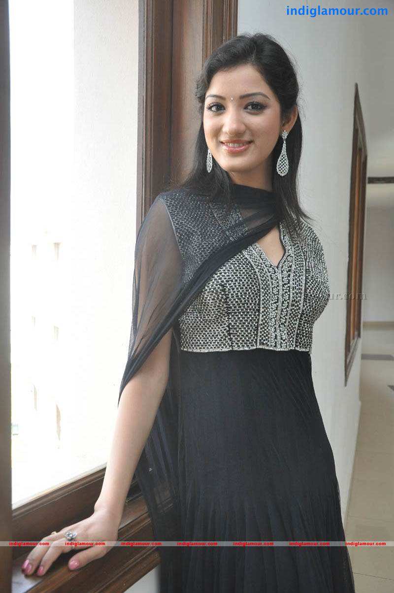 Richa Panai Actress hd photo