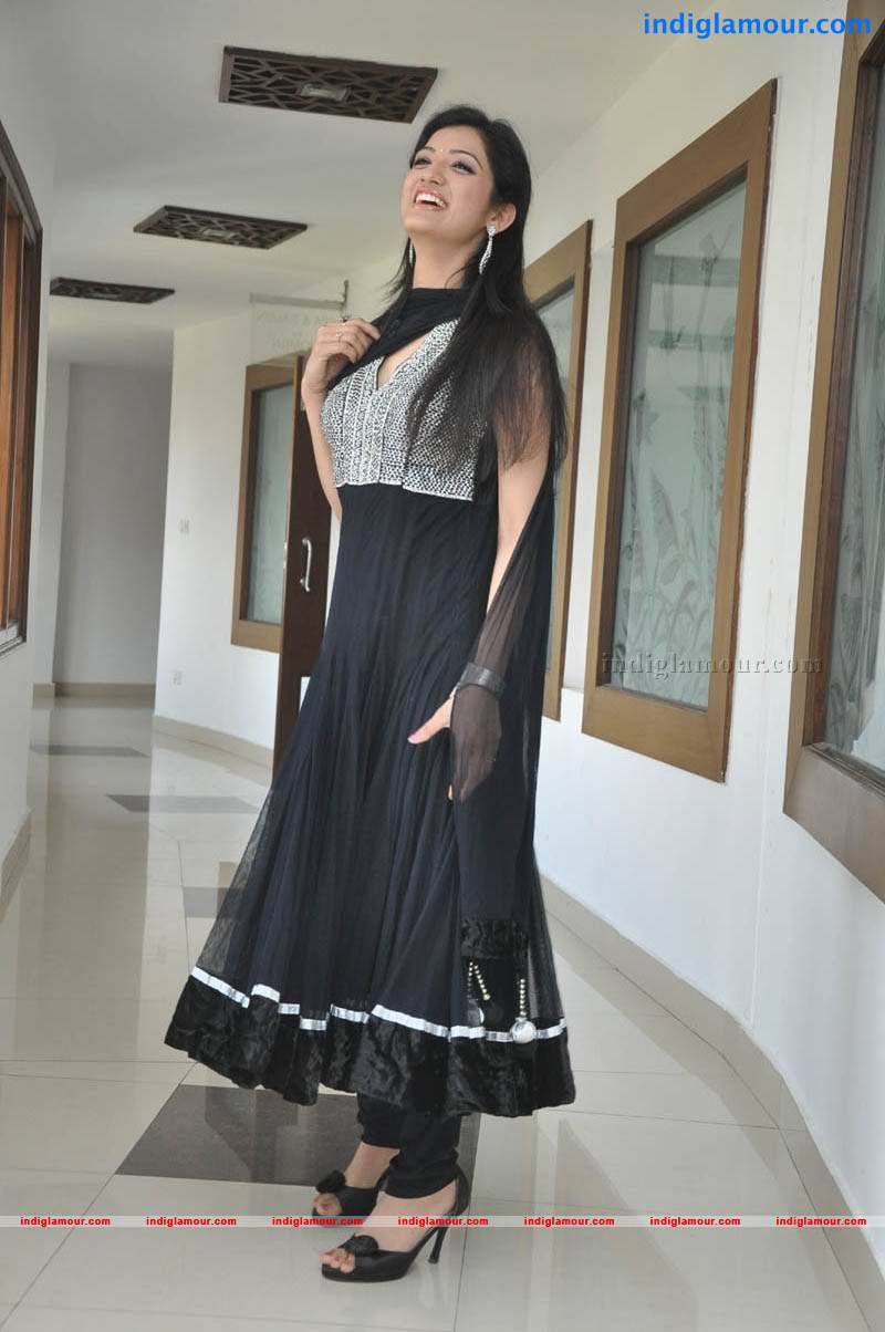 Richa Panai Actress hd photo
