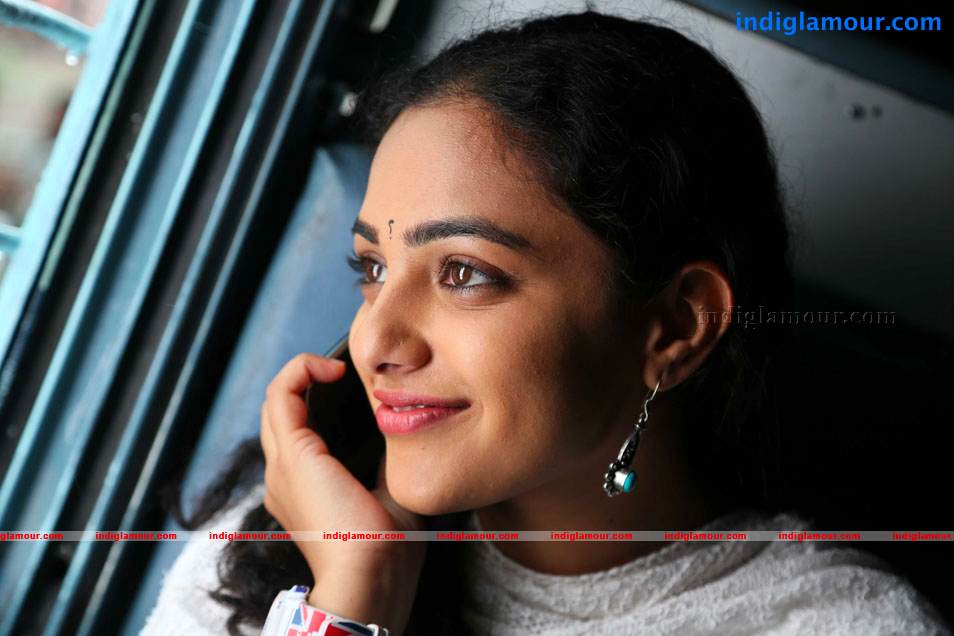 Nithya Menon Actress hd photo