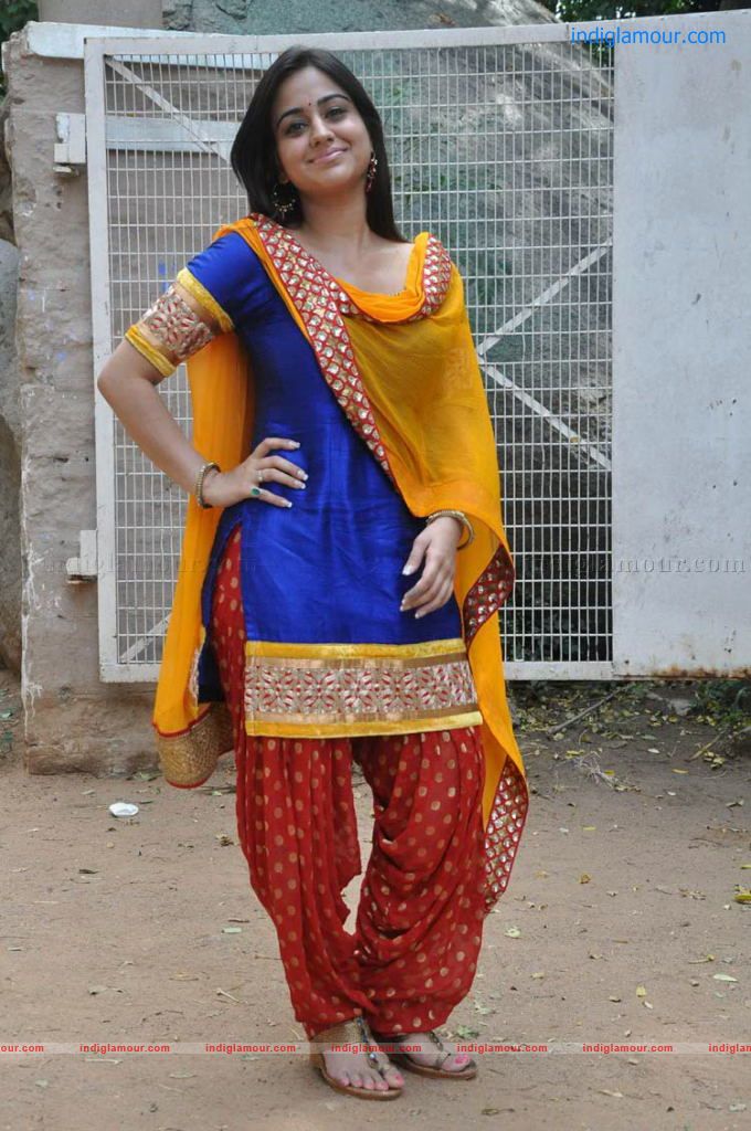 Aksha Actress hd photo