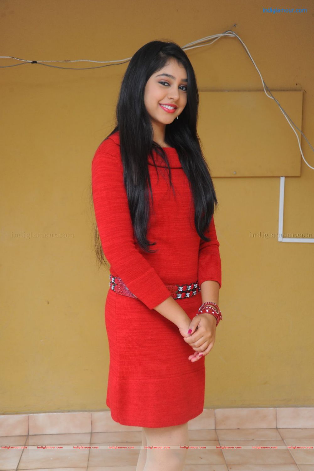 Neethi Taylor Actress hd photo