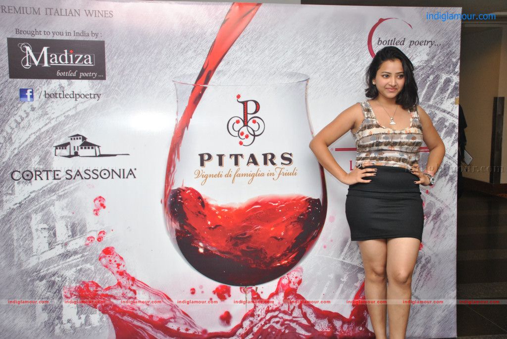 Shweta Basu Prasad Actress hd photo