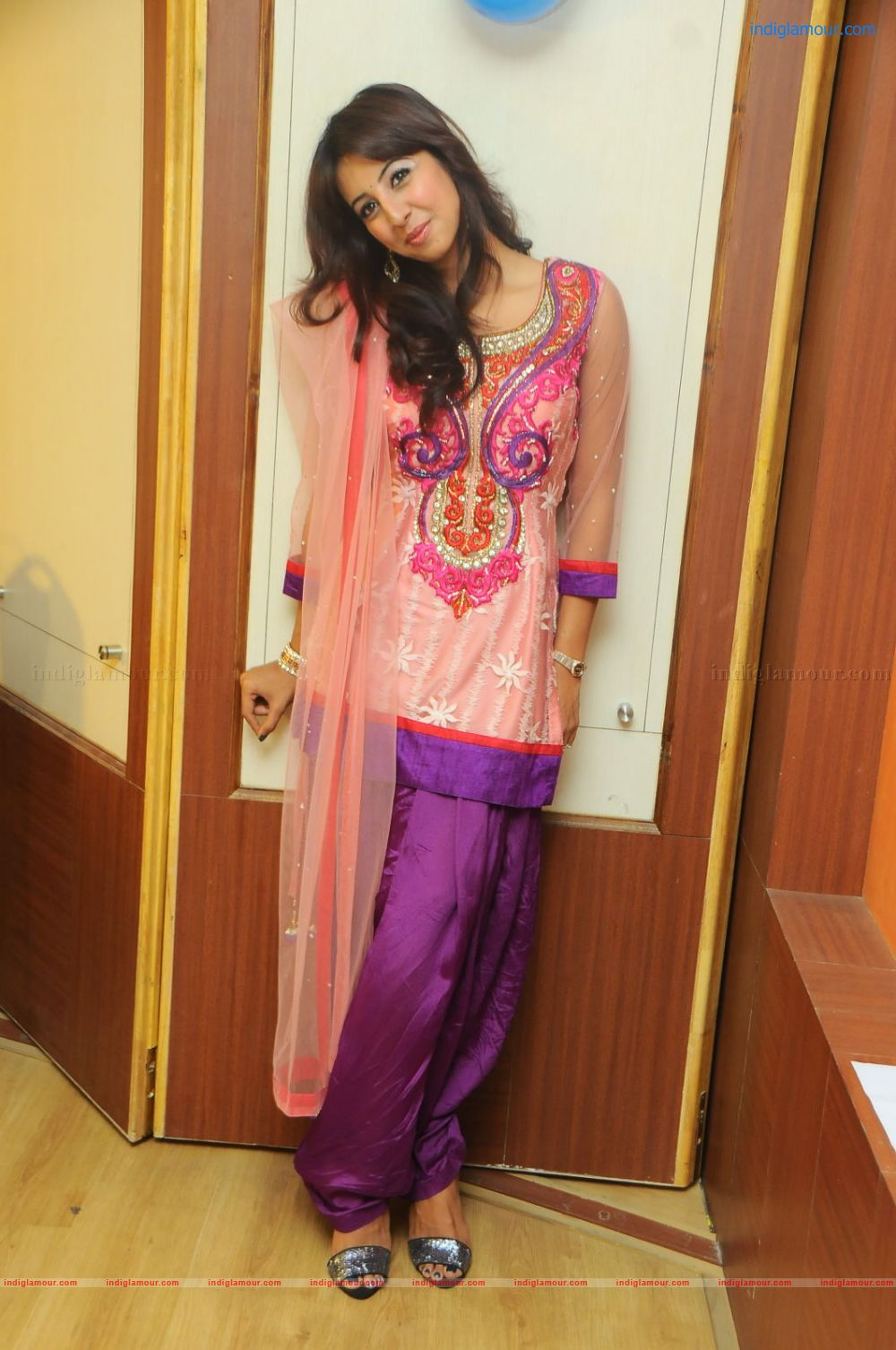Sanjana Actress hd photo