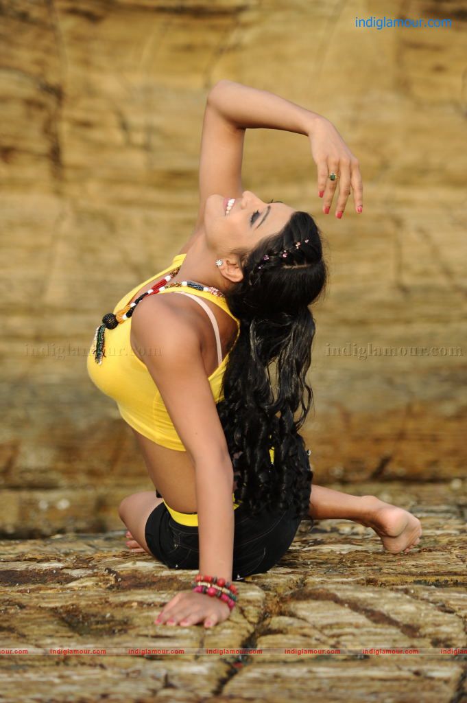 Tashu Kaushik Actress hd photo