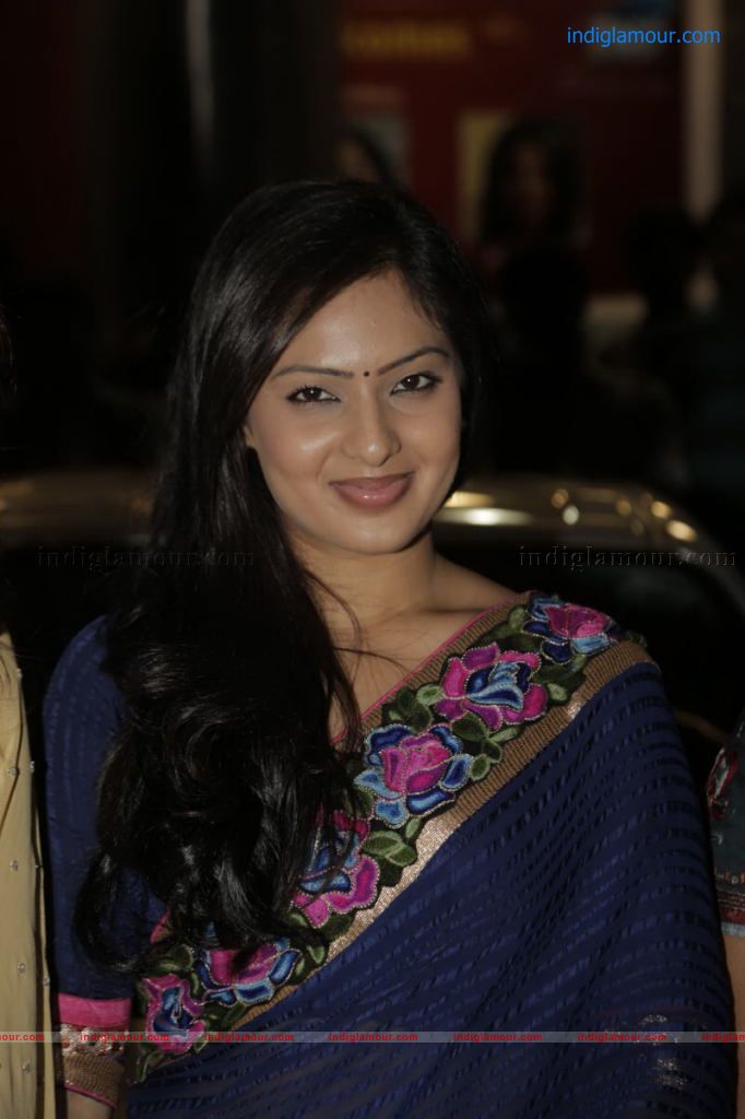 Nikesha Patel Actress hd photo