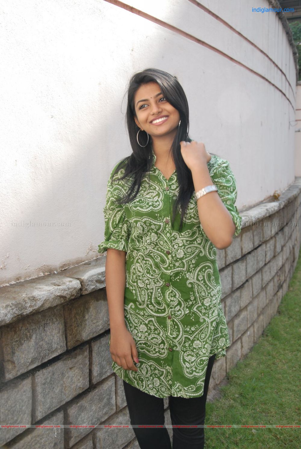 Rakshitha Actress hd photo