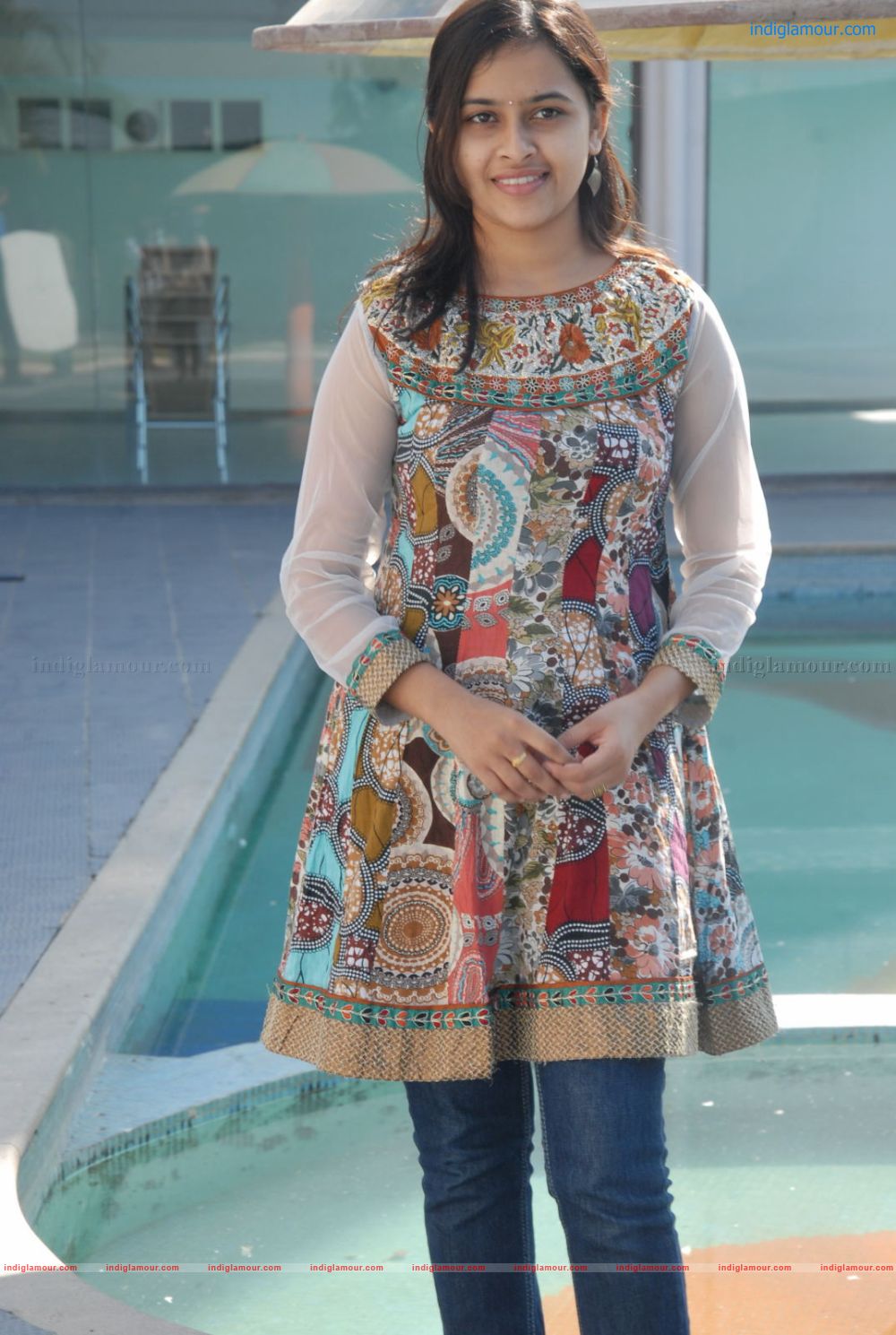 Sri Divya Actress hd photo