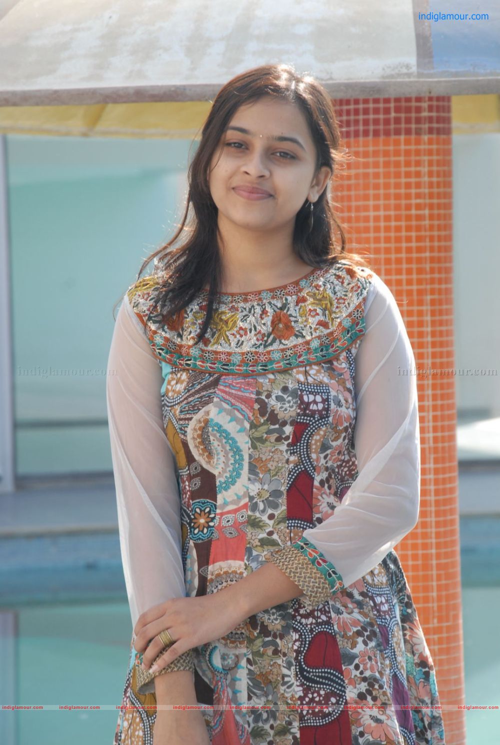 Sri Divya Actress hd photo