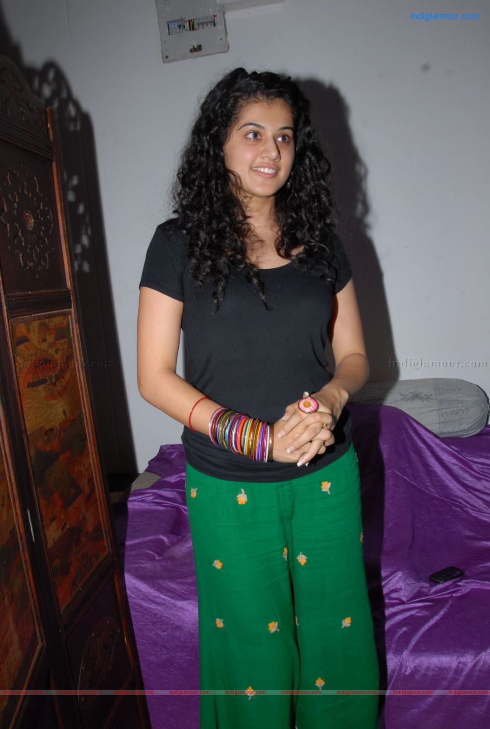 Tapsee Actress hd photo