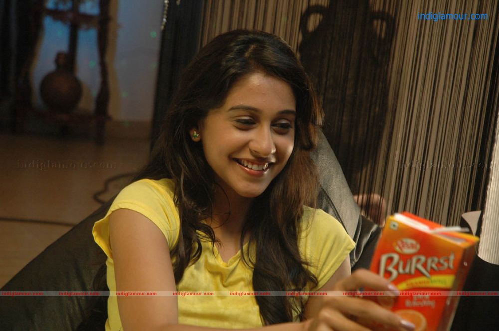 Regina Actress hd photo