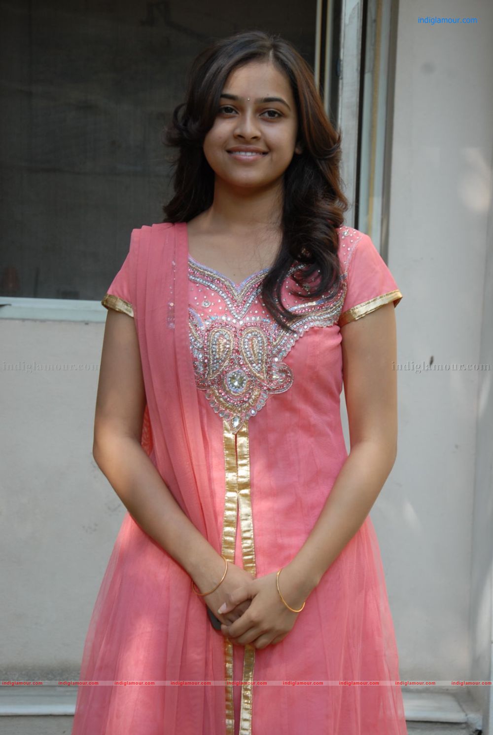 Sri Divya Actress hd photo