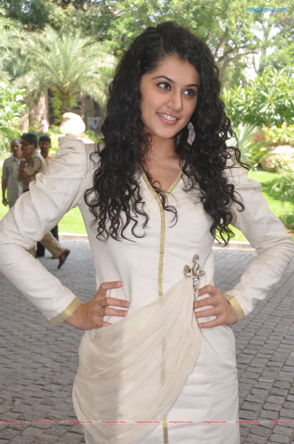 Tapsee Actress hd photo