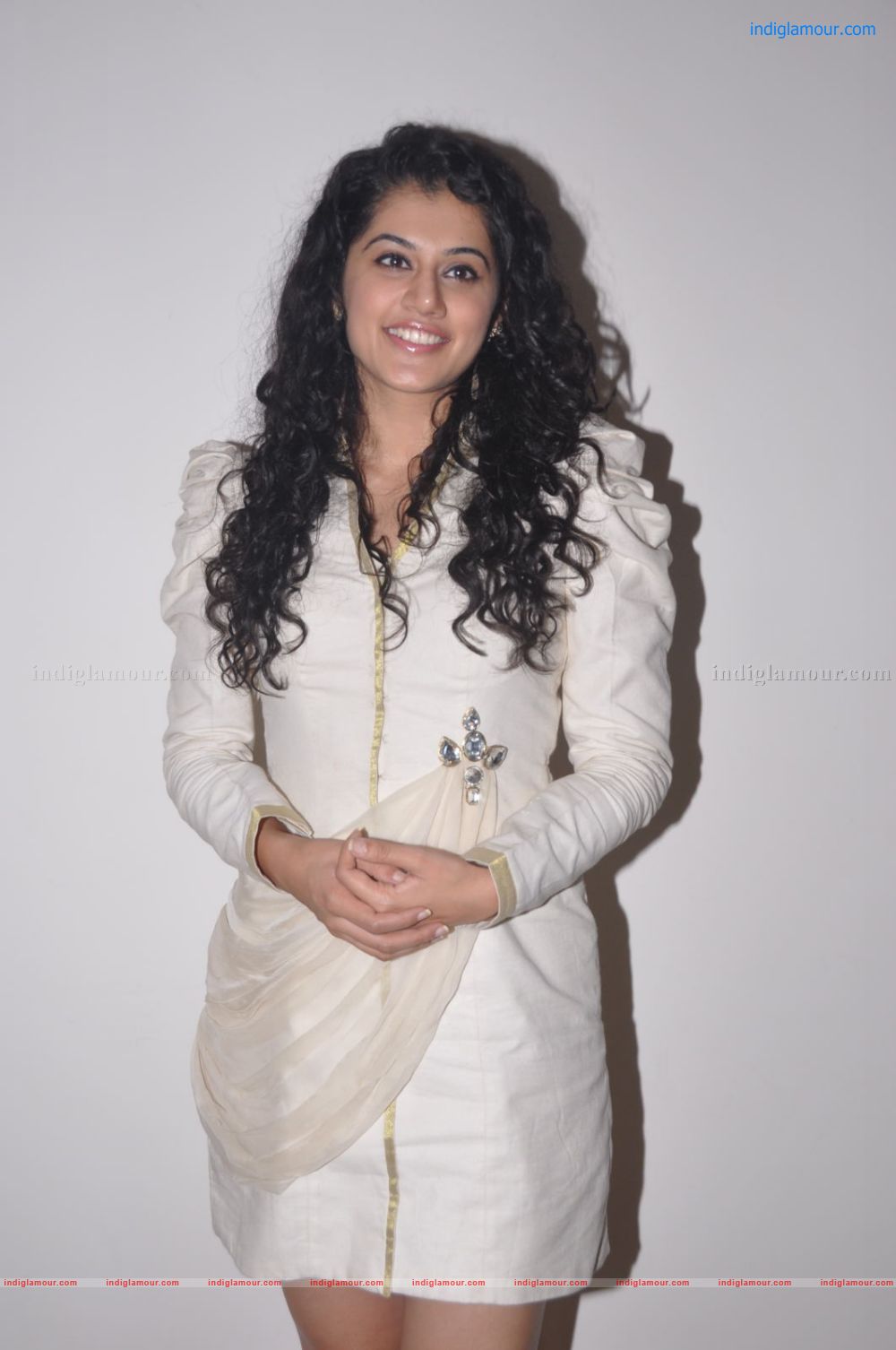 Tapsee Actress hd photo