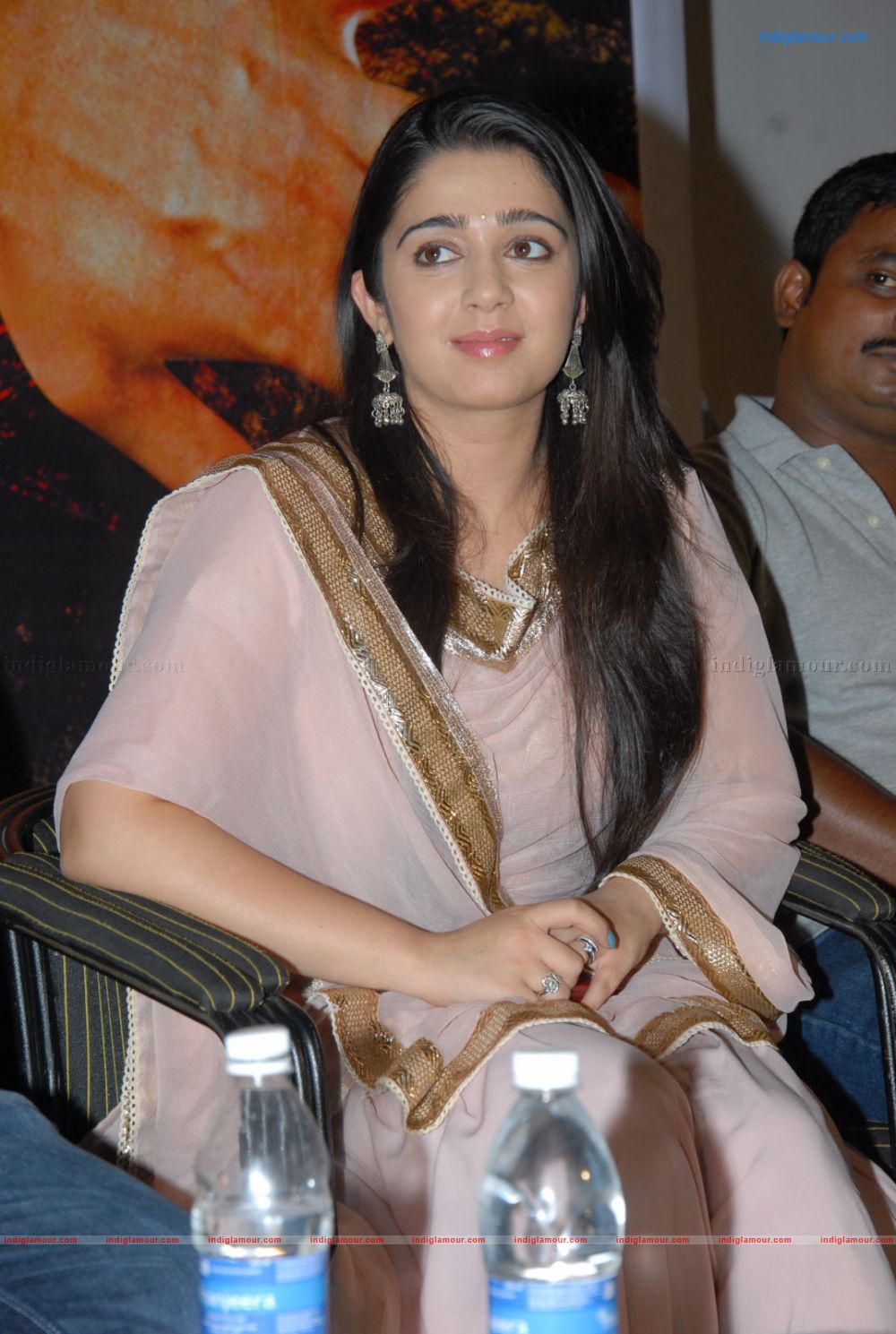 Charmi Actress hd photo