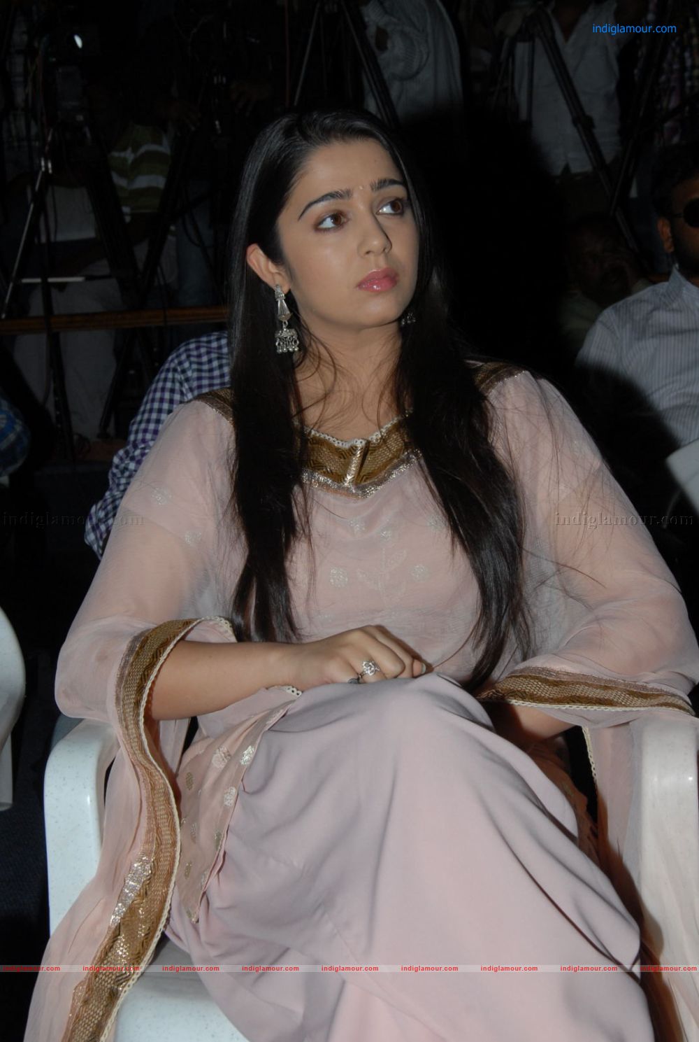 Charmi Actress hd photo