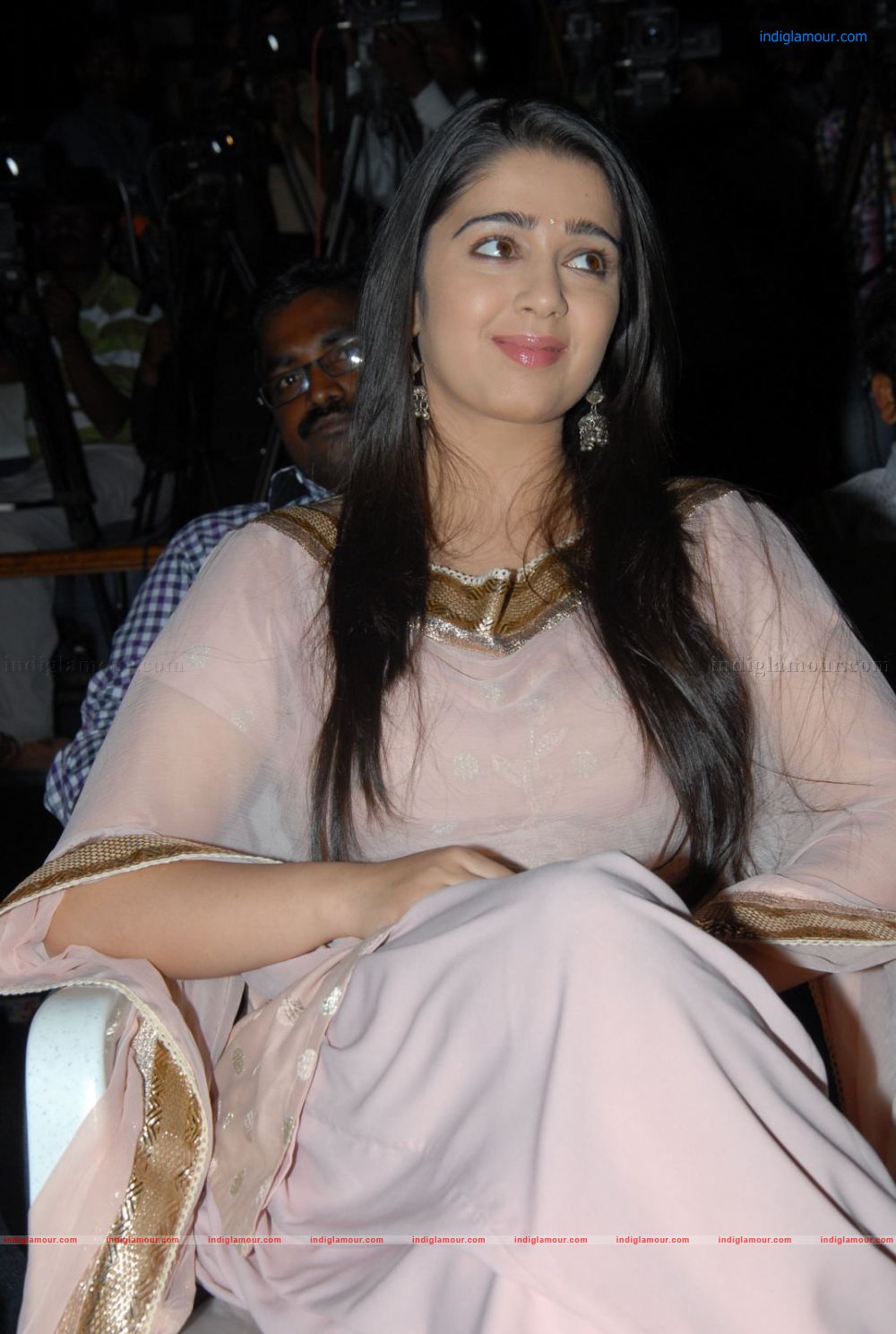 Charmi Actress hd photo